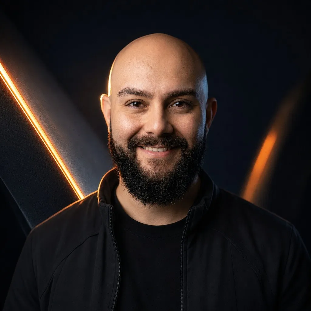 Portret van Pedro, frontend en backend developer bij Weboinova